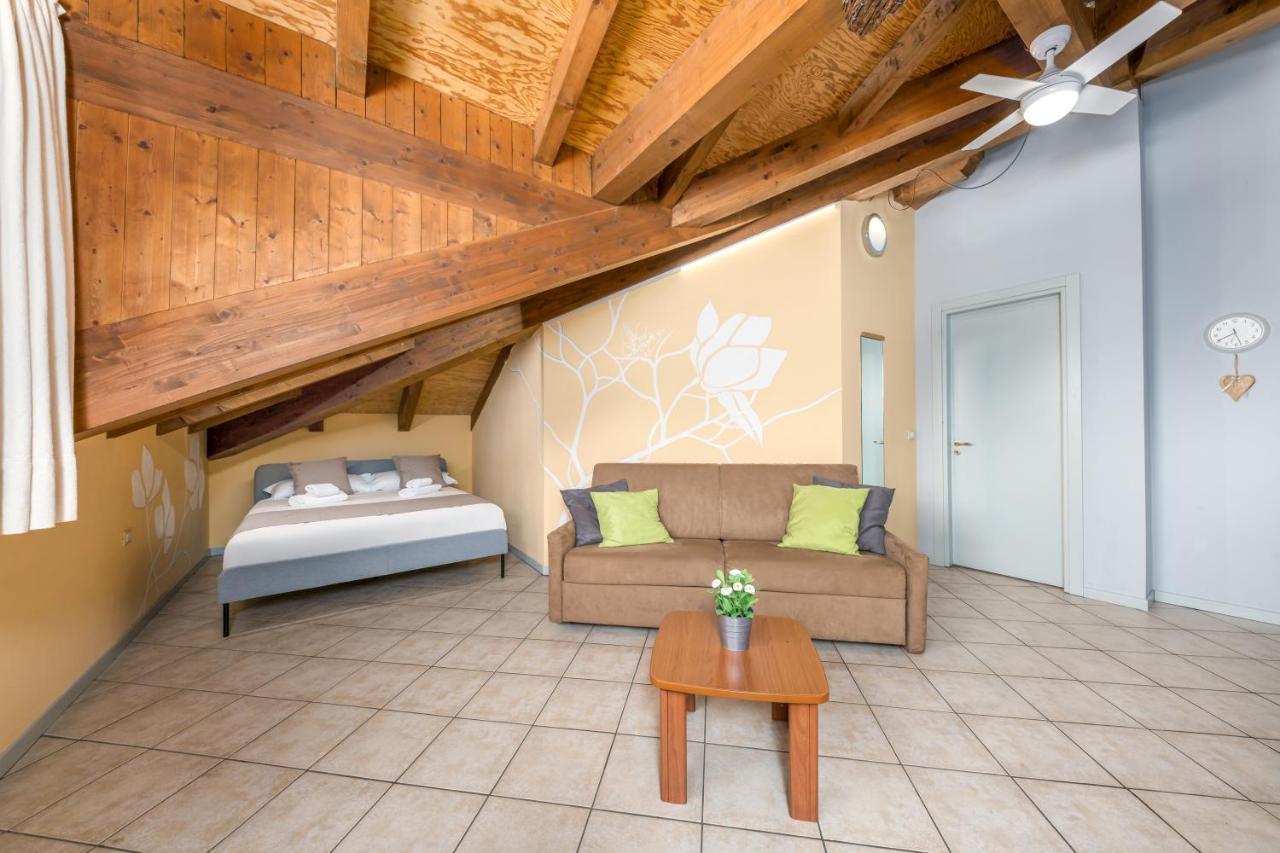 Villa Anna by Casa da Suite Baveno Exterior foto